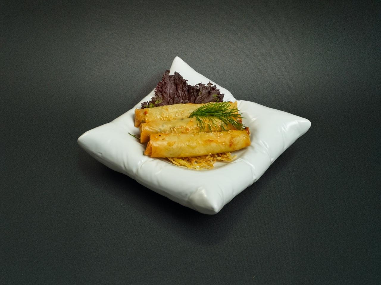 رقايق لحم رول .